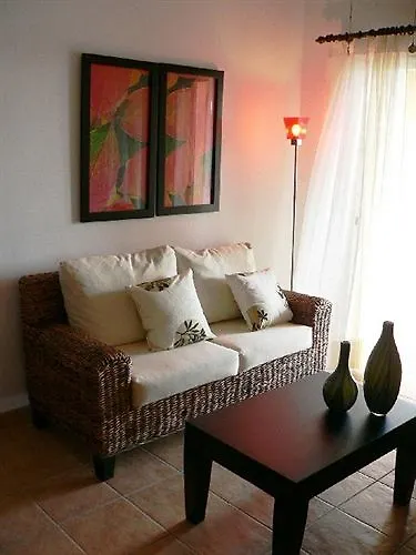 بونتا كانا The Golf Suites